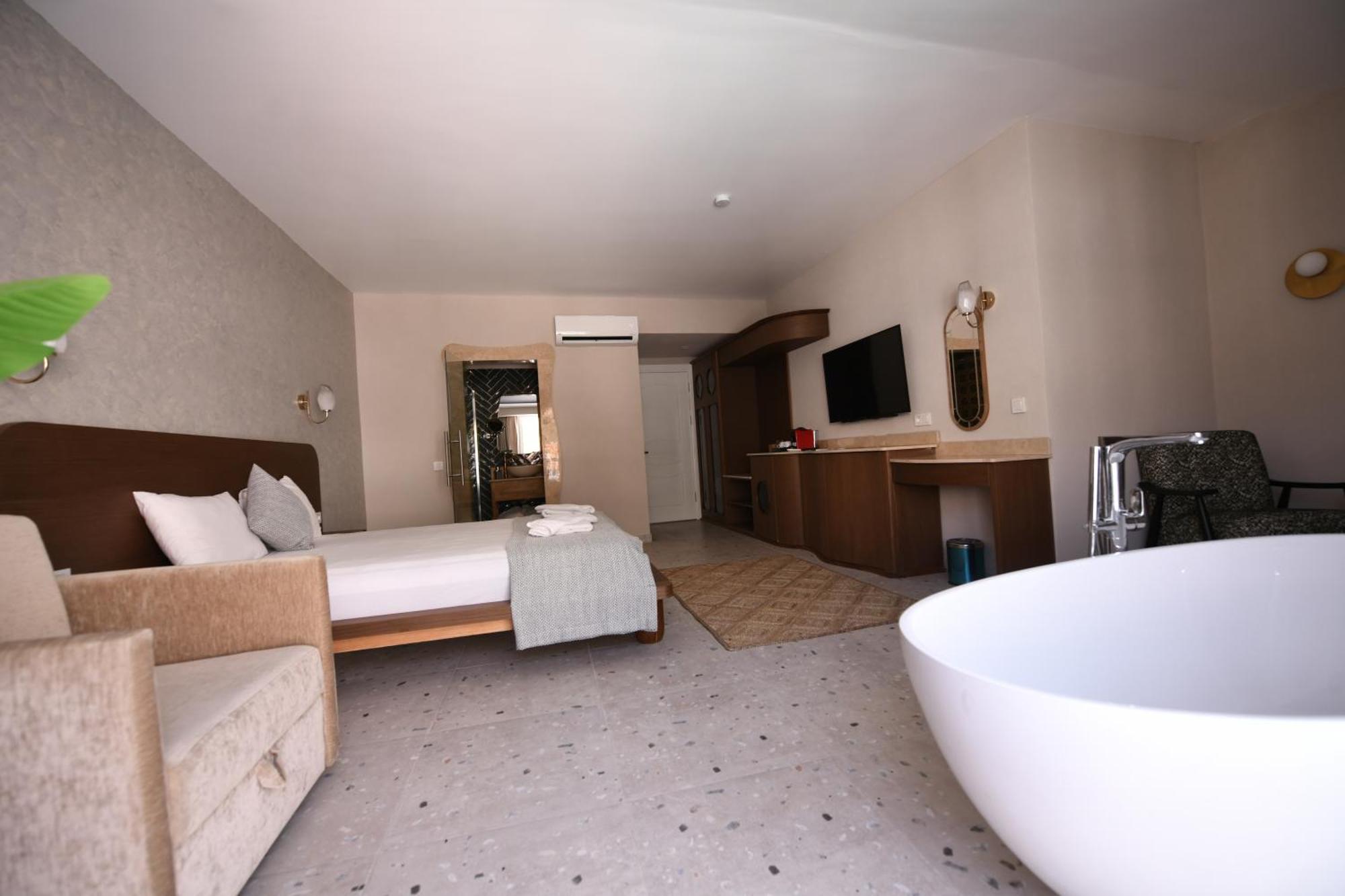 Montebello Deluxe Hotel Öludeniz Exteriör bild