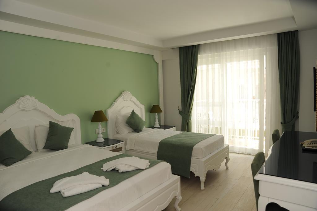 Montebello Deluxe Hotel Öludeniz Exteriör bild