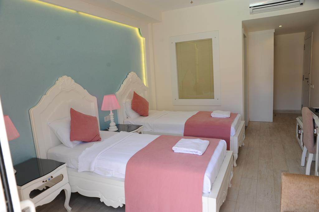 Montebello Deluxe Hotel Öludeniz Exteriör bild